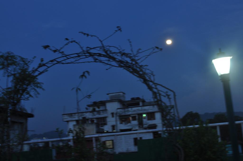 Saikia Nest The Home-Stay Guwahati Exterior foto